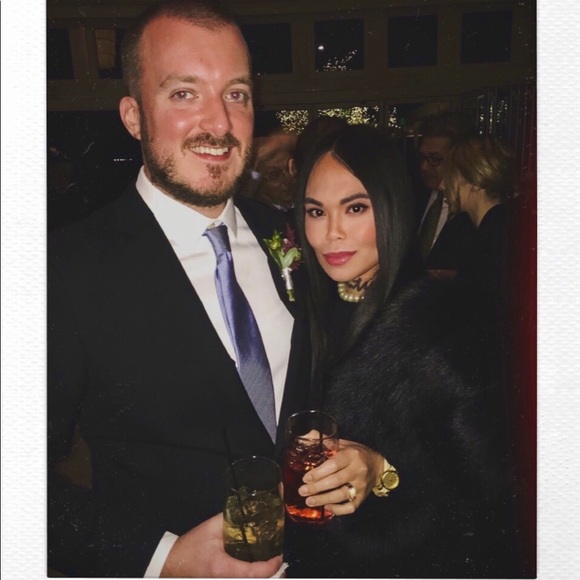 Meet your Posher, Regina! - Picture 2 of 16